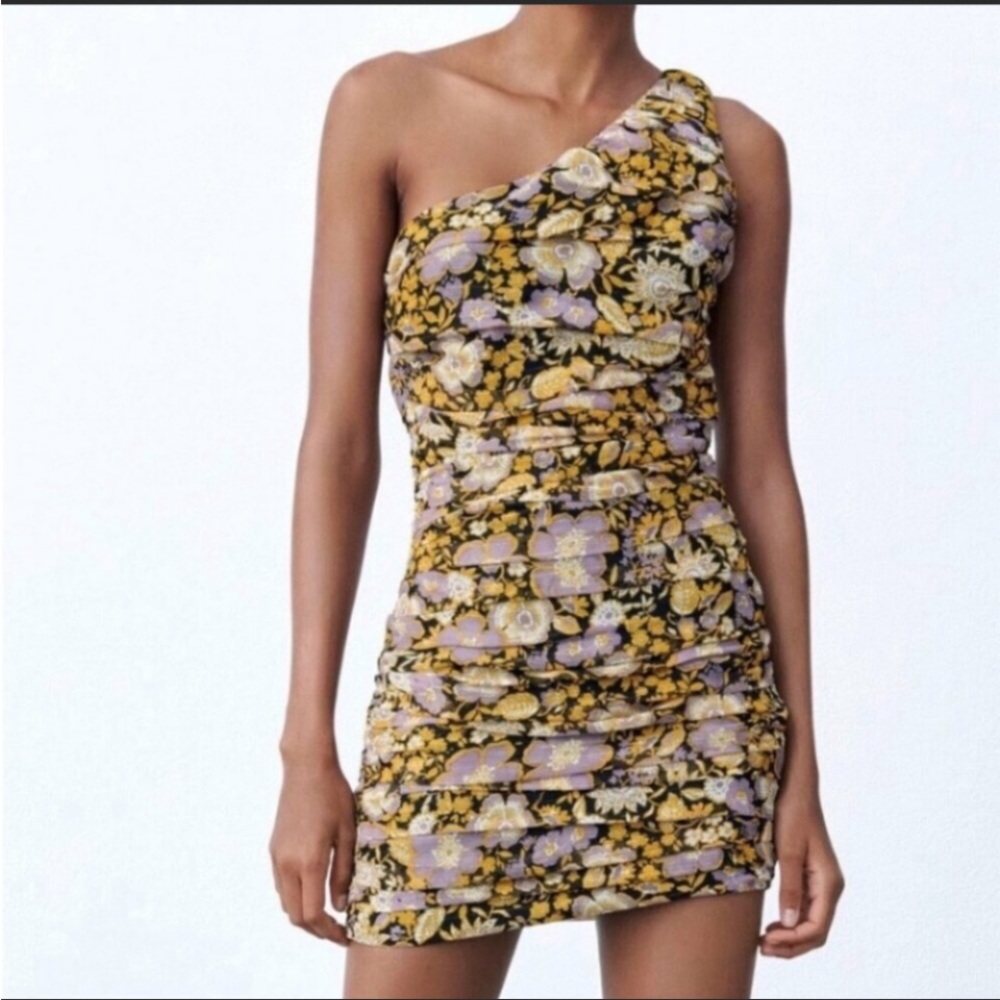 Zara Mini Dress NWT One Shoulder Floral Print Size: M